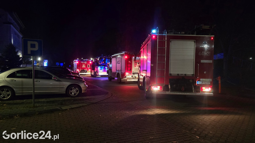 Akcja straży pożarnej w Starym Szpitalu (04.11.)