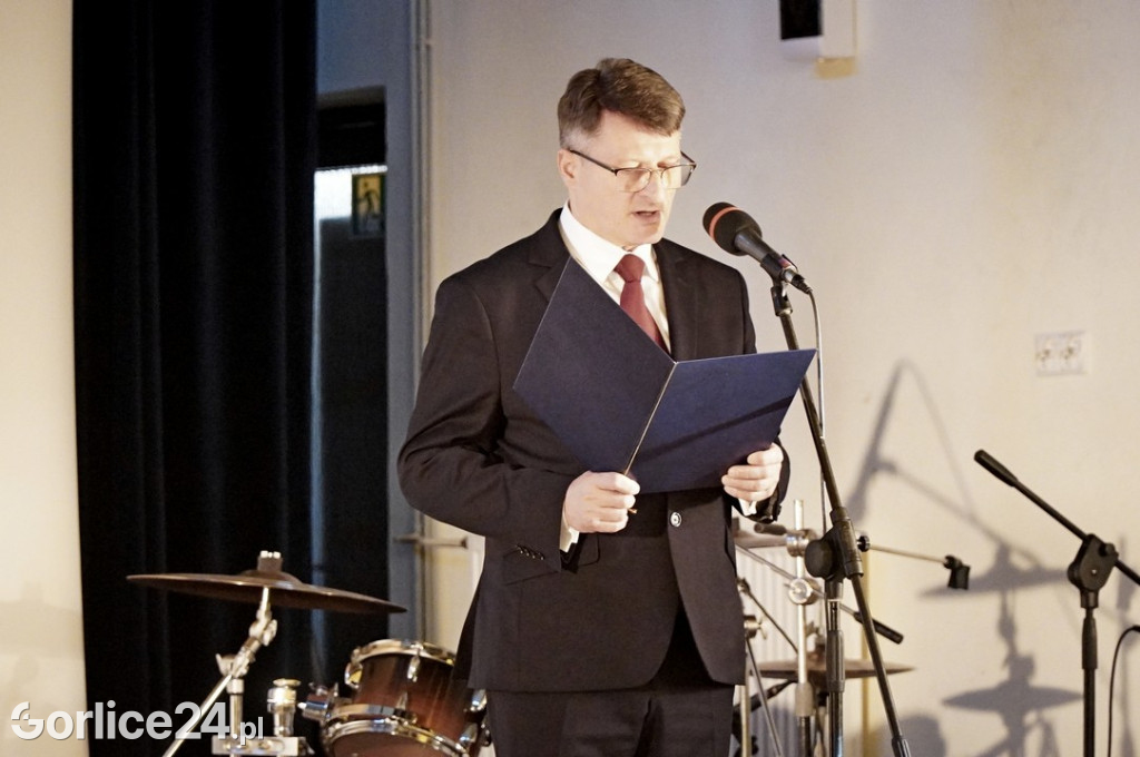Uroczyste odsłonięcie tablicy Cichociemnych w Kromerze