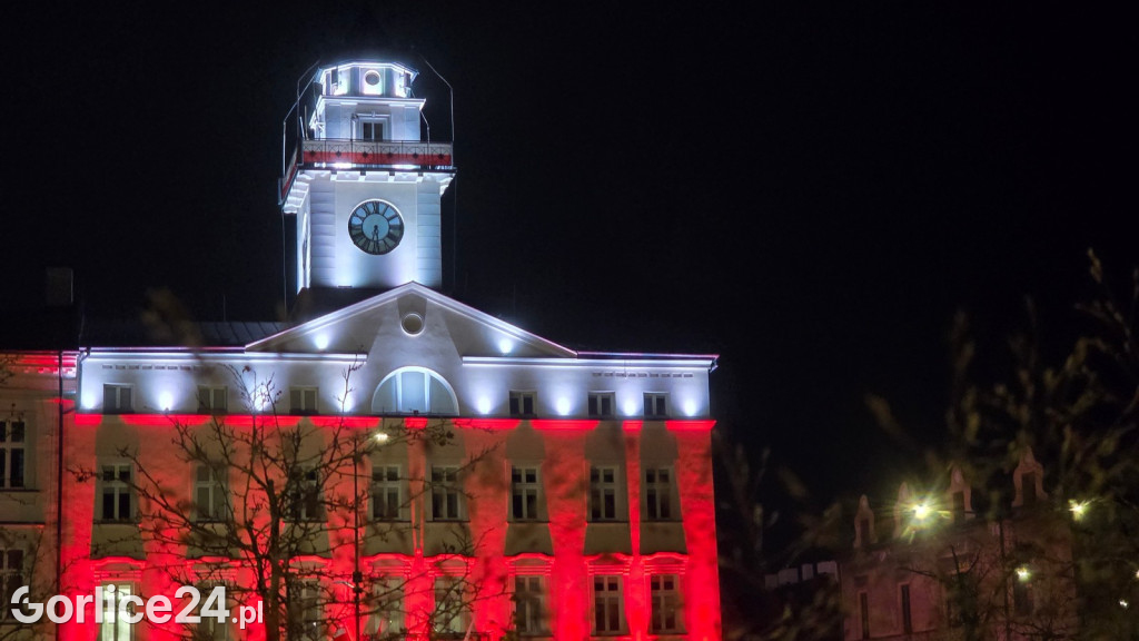 Biało-czerwony Ratusz w Gorlicach 2025