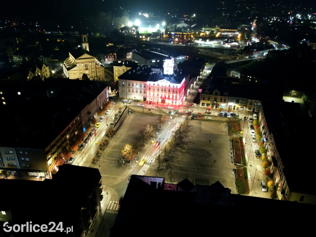 Biało-czerwony Ratusz w Gorlicach 2025