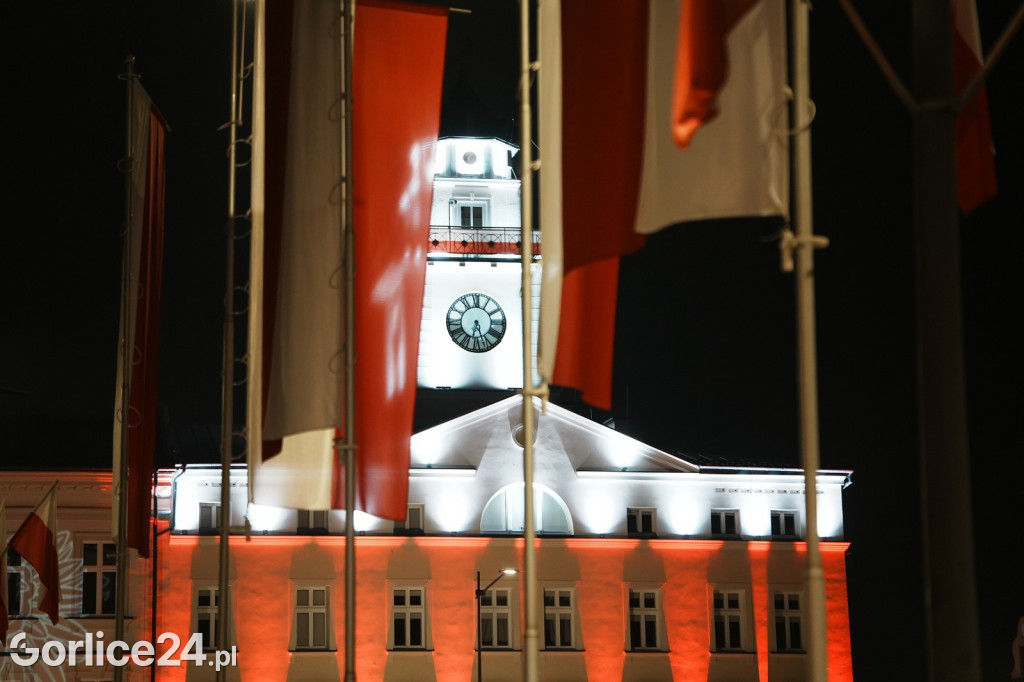Biało-czerwony Ratusz w Gorlicach 2025