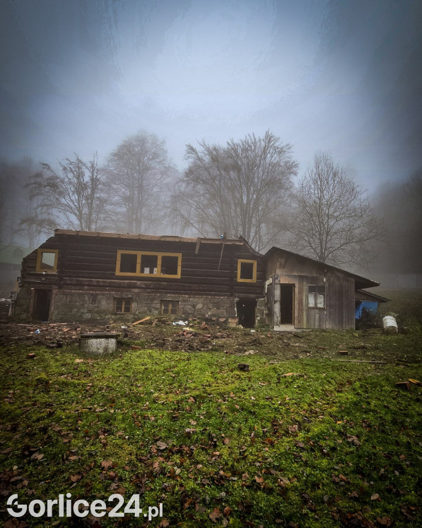 Wyburzanie schroniska na Magurze Małastowskiej (16.11.)