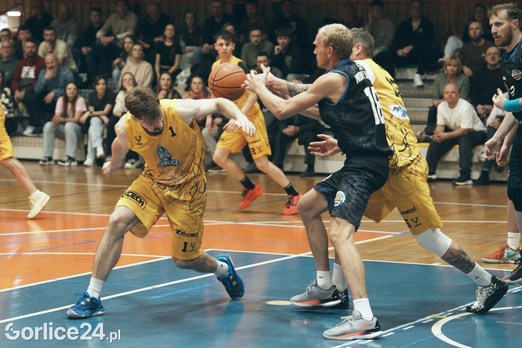  Koszykówka: MKS Gorlice - STK Nowy Sącz (16.11.)