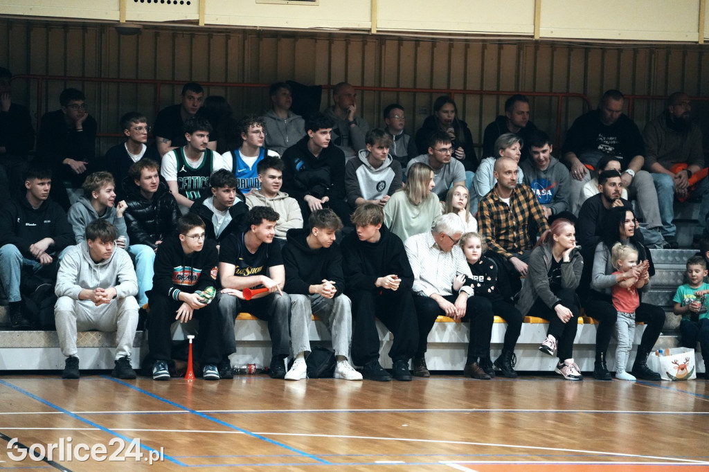  Koszykówka: MKS Gorlice - STK Nowy Sącz (16.11.)