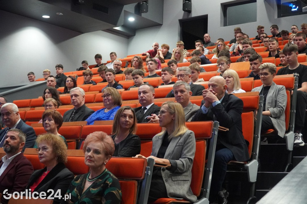 „Mój zawód, moja przyszłość – rozwój Centrum Kompetencji Zawodowych w Powiecie Gorlickim (III edycja)\