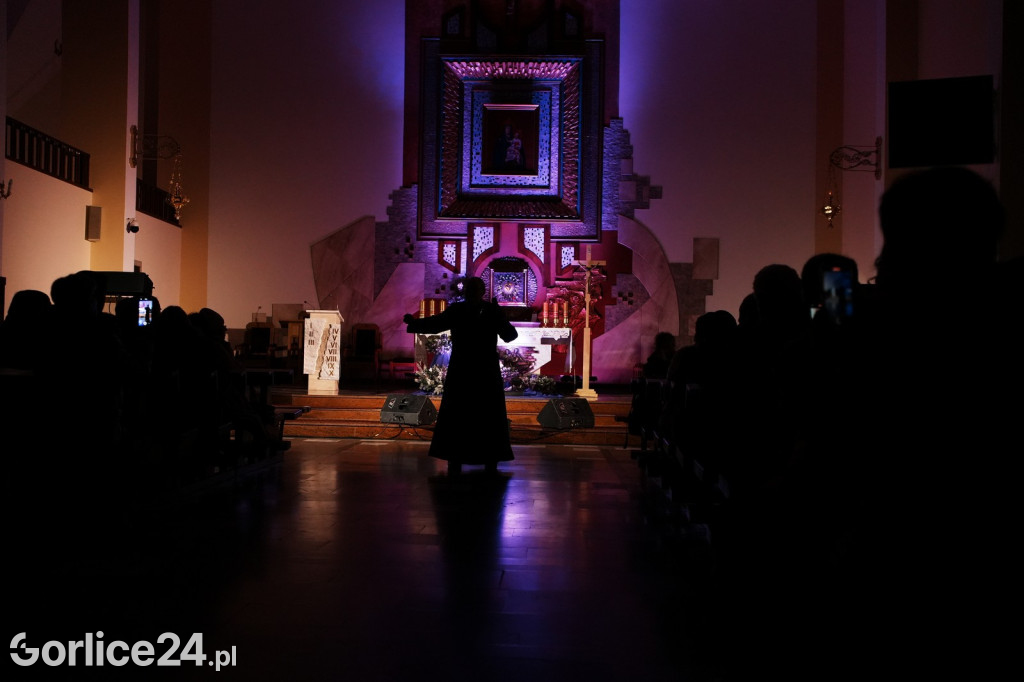 Koncert pamięci św. Jana Pawła II w Szymbarku (29.11.)