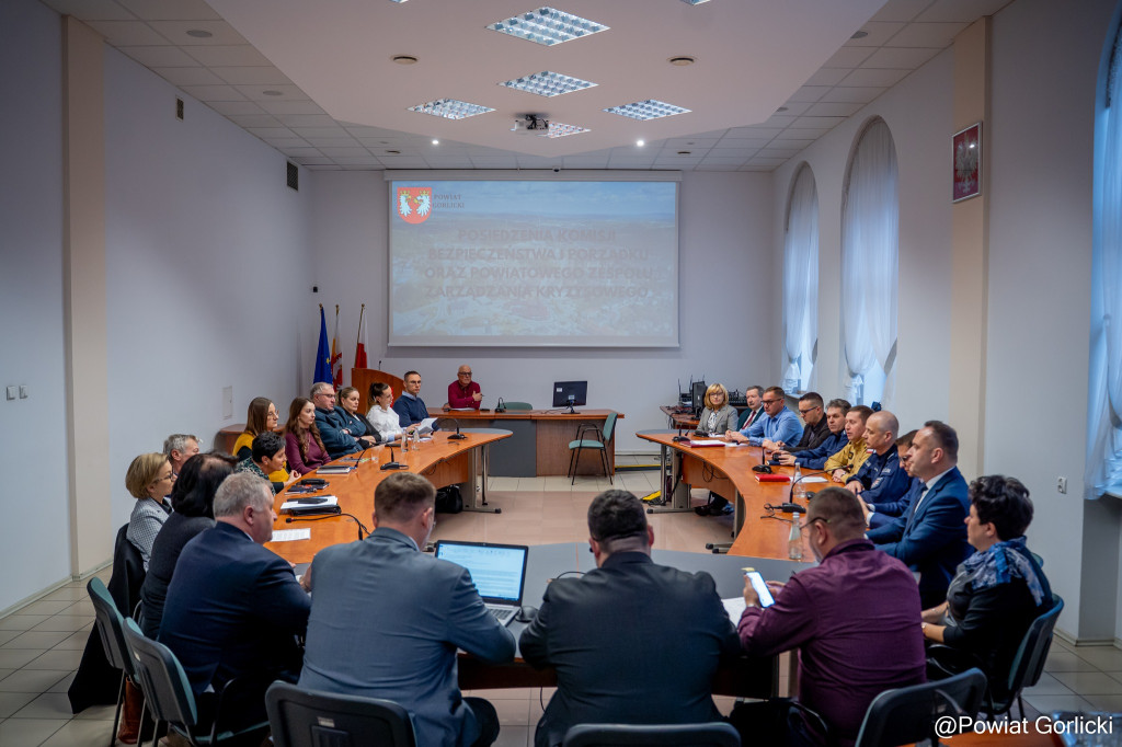 Posiedzenie Komisji Bezpieczeństwa i Porządku oraz Powiatowego Zespołu Zarządzania Kryzysowego