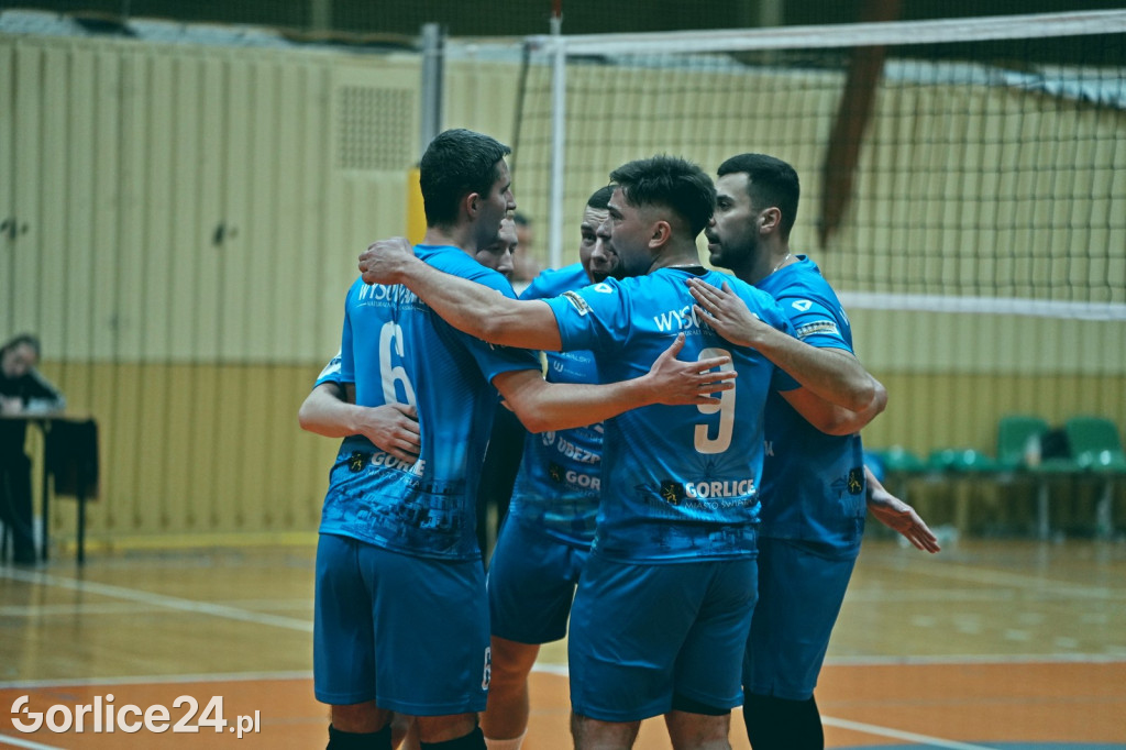 Siatkówka: GKPS vs Hutnik Kraków (06.12.2025)