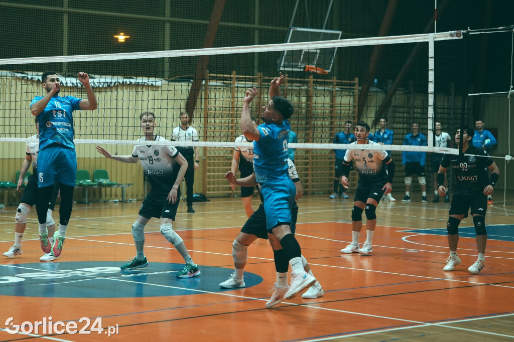 Siatkówka: GKPS vs Hutnik Kraków (06.12.2025)