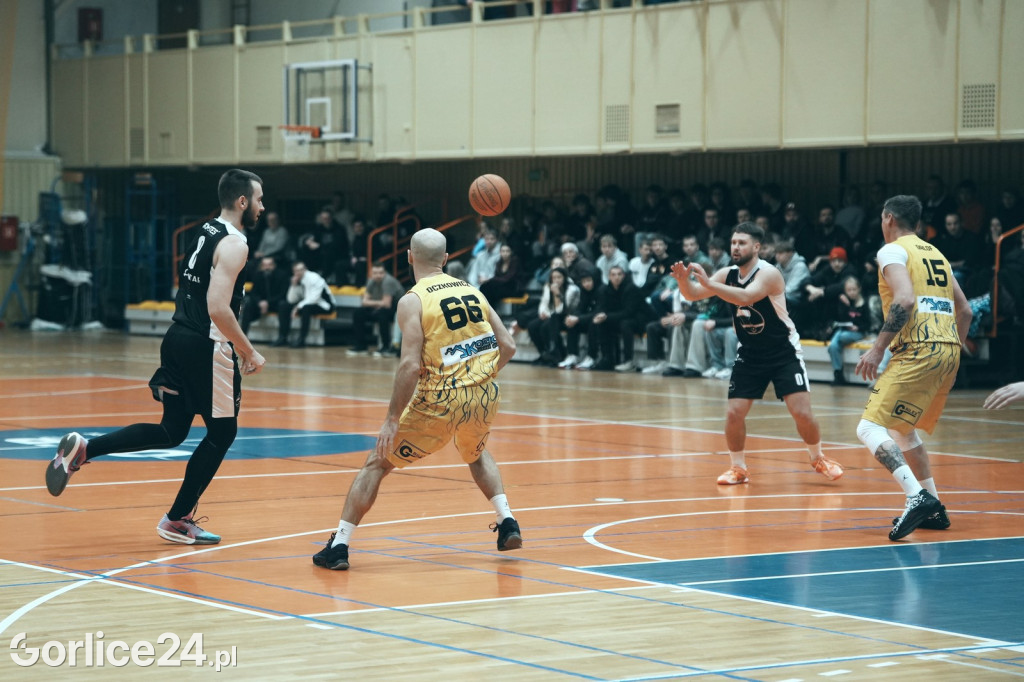 MKS Gorlice vs Stokersi MUKS 1811 Unia II Tarnów