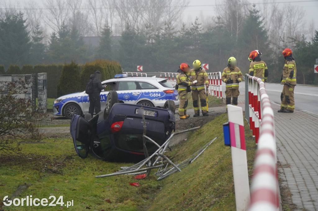 Zdarzenie drogowe w Zagórzanach (11.12)