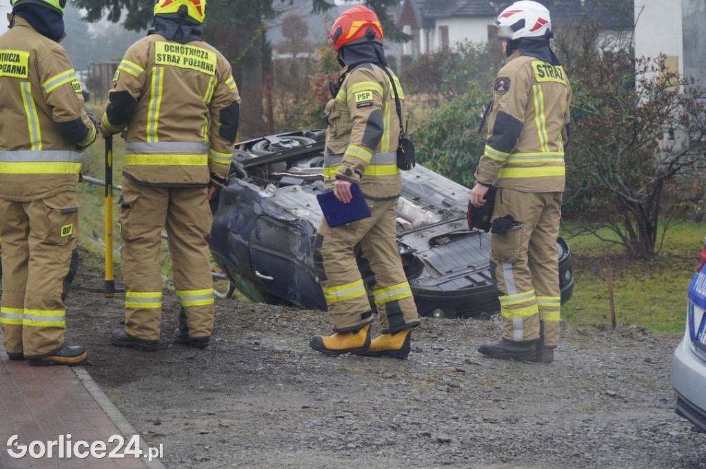Zdarzenie drogowe w Zagórzanach (11.12)