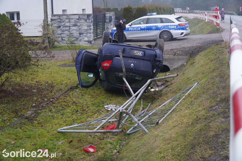 Zdarzenie drogowe w Zagórzanach (11.12)