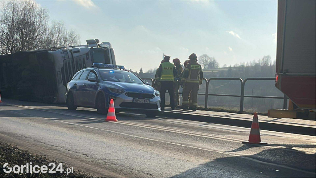 Zdarzenie drogowe w Zagórzanach (12.12)