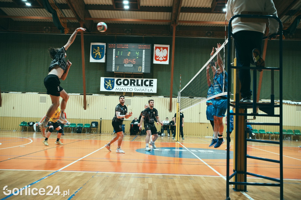 Siatkówka: GKPS Gorlice - Iskierka Tarnów (13.12.)