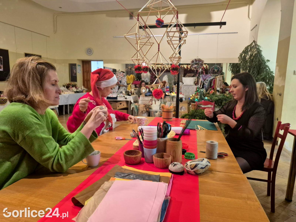 Kiermasz świąteczny w Sękowej (14.12)
