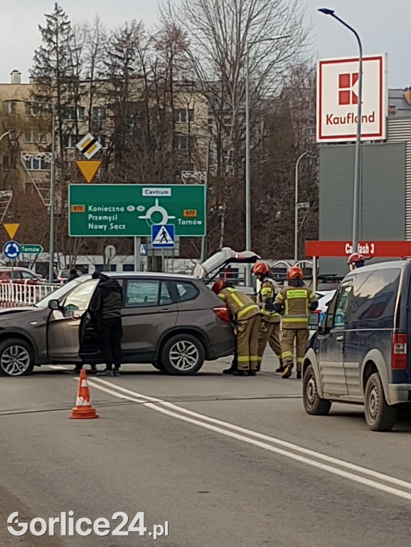 Kolizja na ul. Rydarowskiej w Gorlicach (17.12)