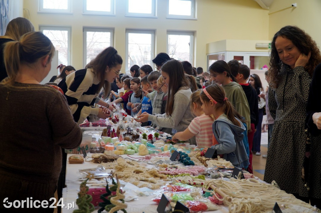 Jedynkowy Kiermasz w MZS 1 Gorlice