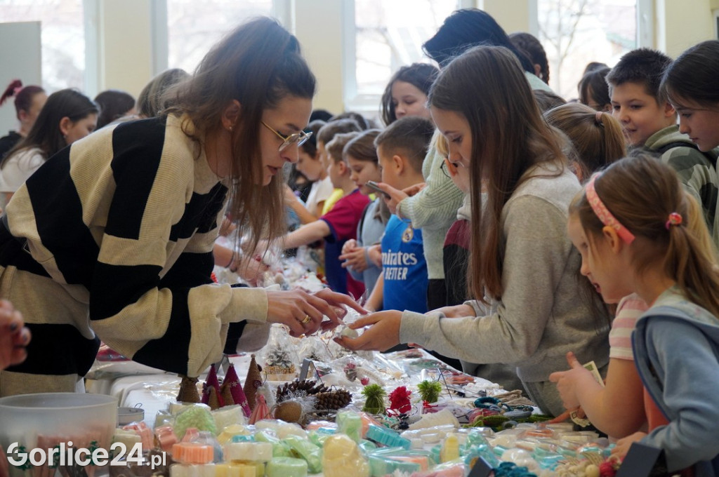 Jedynkowy Kiermasz w MZS 1 Gorlice