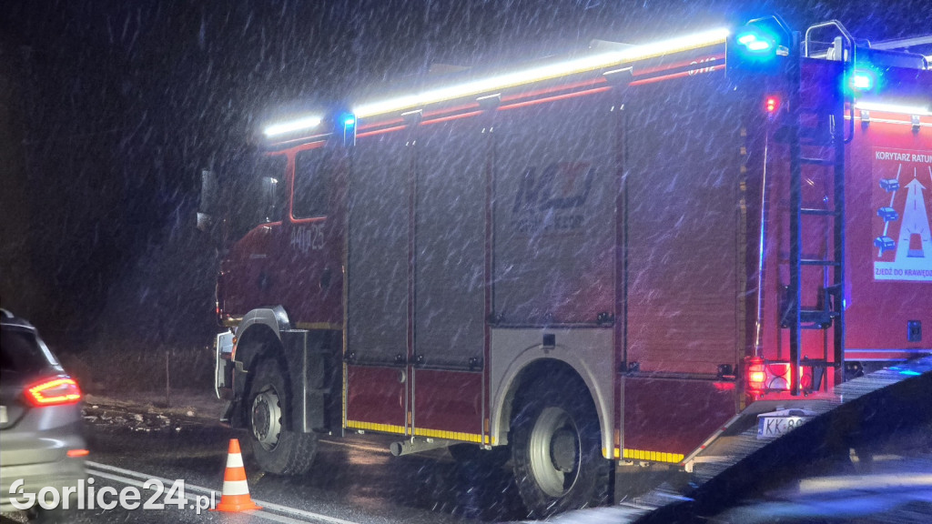 Zdarzenie drogowe na DK28 w Ropicy Polskiej (23.12.)