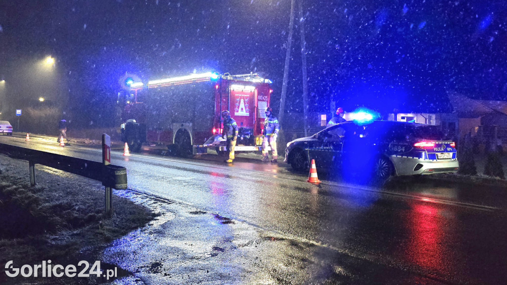 Zdarzenie drogowe na DK28 w Ropicy Polskiej (23.12.)