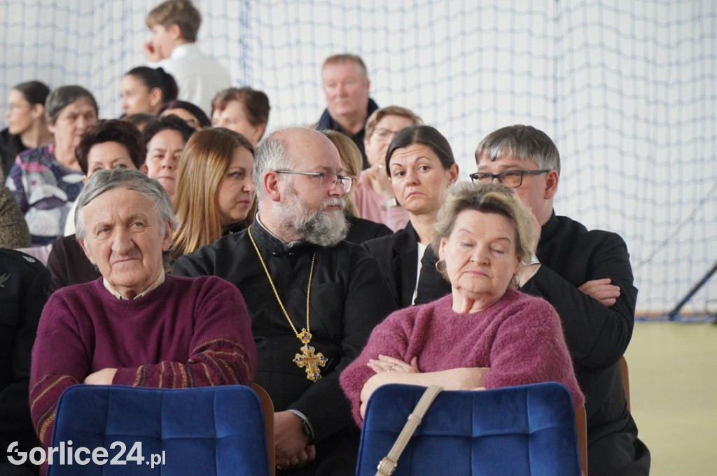 Uroczyste otwarcie hali w Łosiu