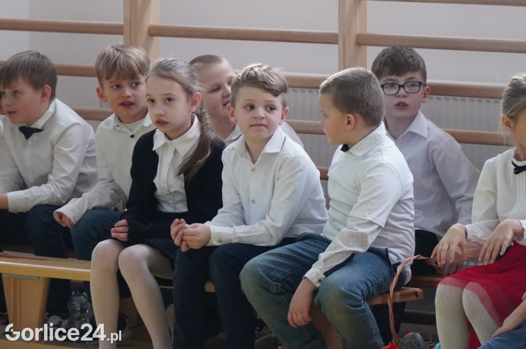 Uroczyste otwarcie hali w Łosiu
