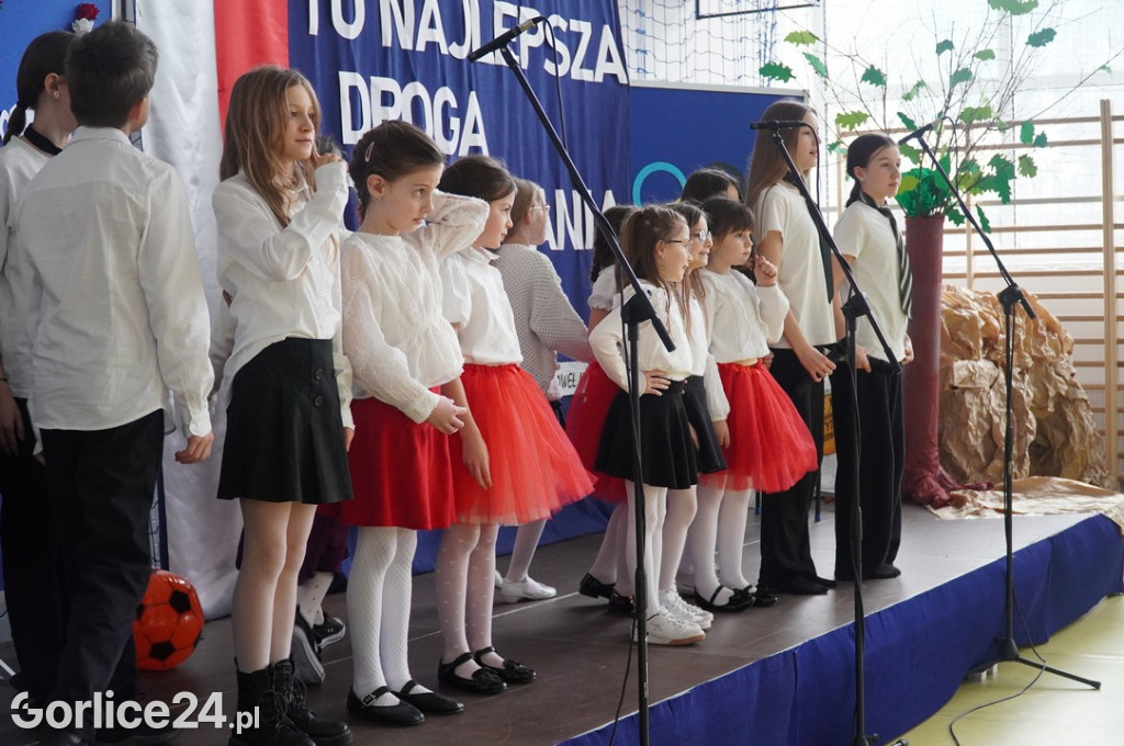 Uroczyste otwarcie hali w Łosiu