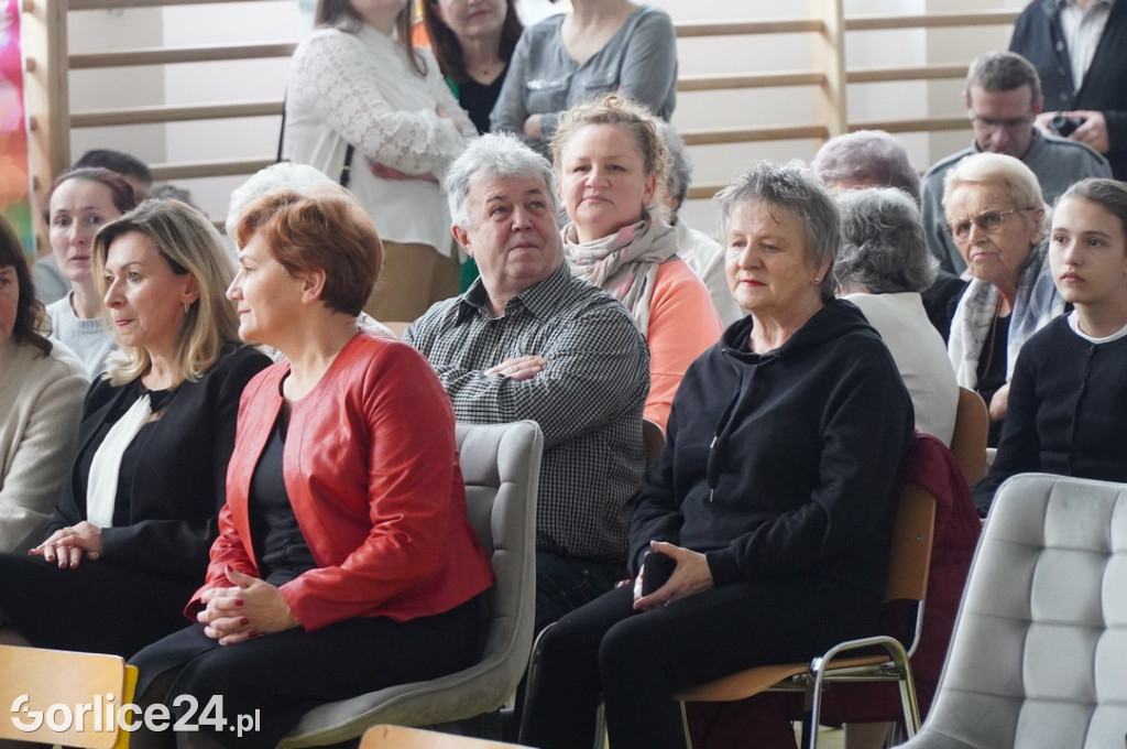 Uroczyste otwarcie hali w Łosiu