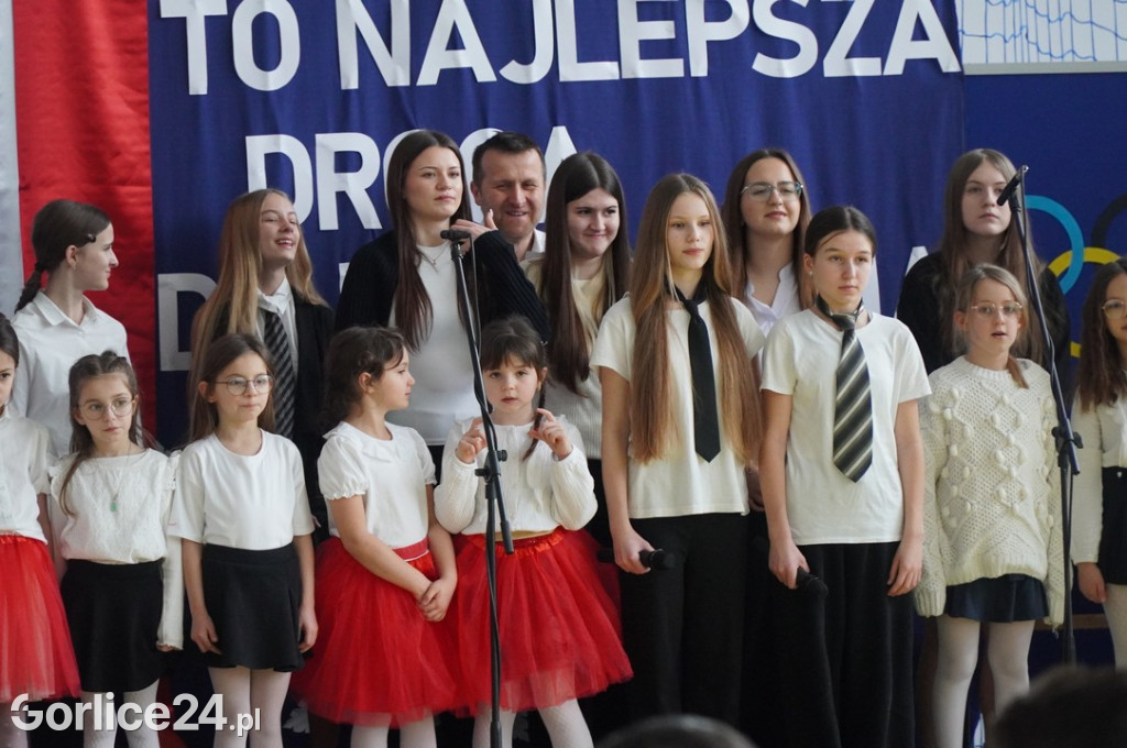 Uroczyste otwarcie hali w Łosiu