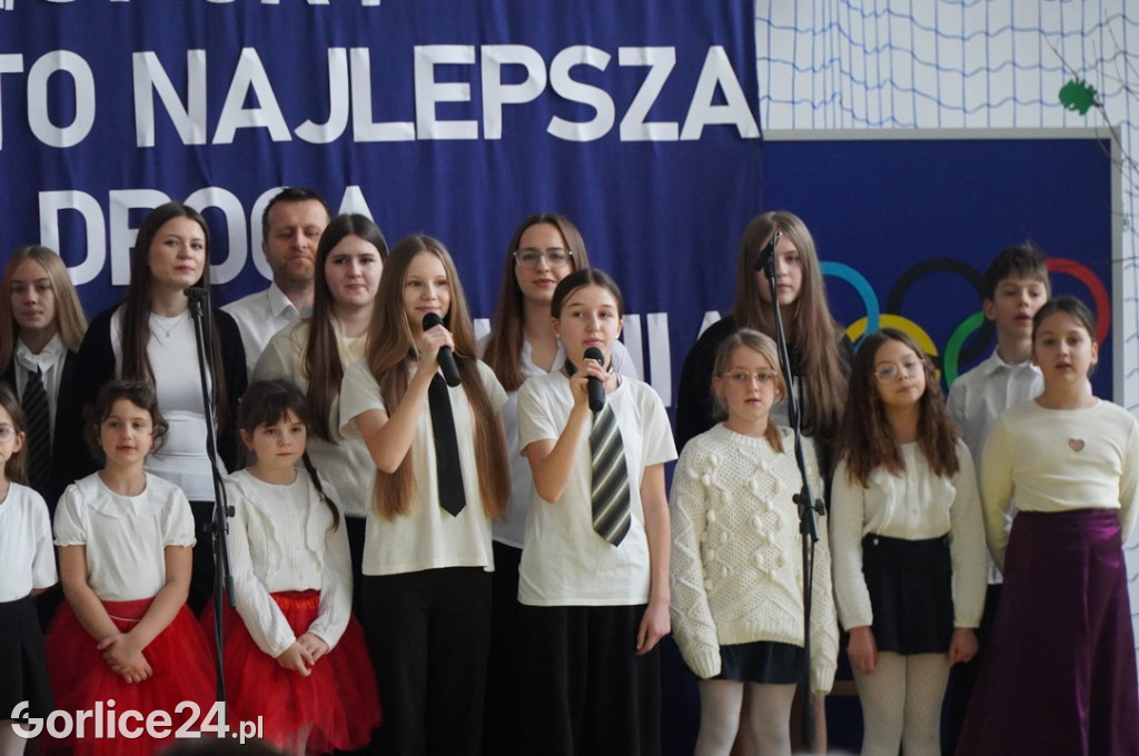 Uroczyste otwarcie hali w Łosiu