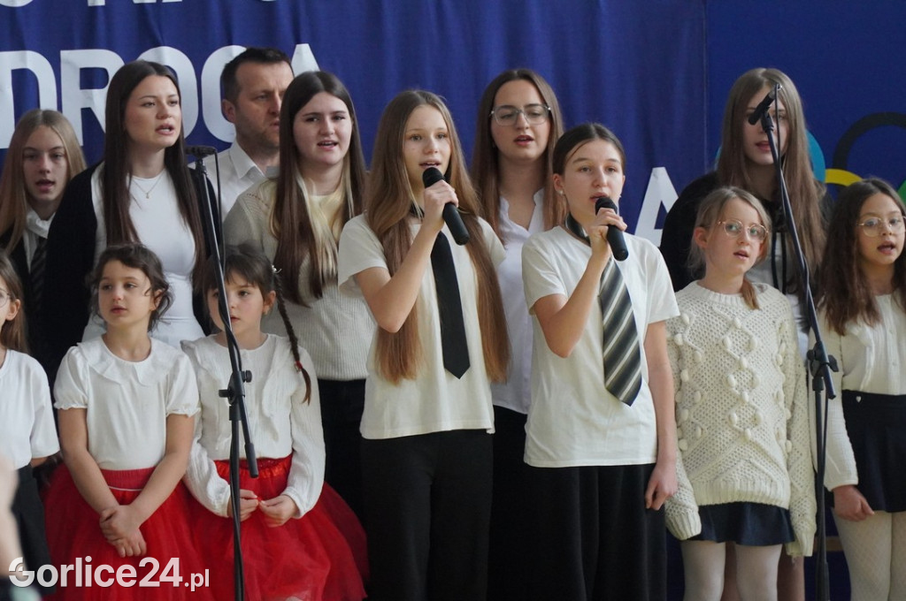 Uroczyste otwarcie hali w Łosiu