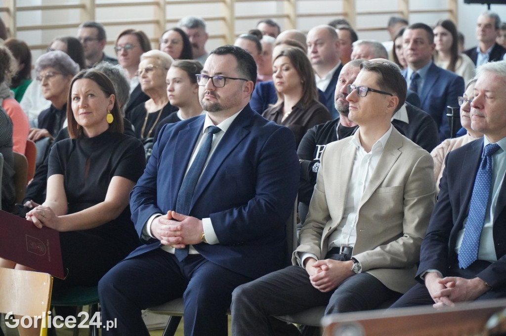 Uroczyste otwarcie hali w Łosiu