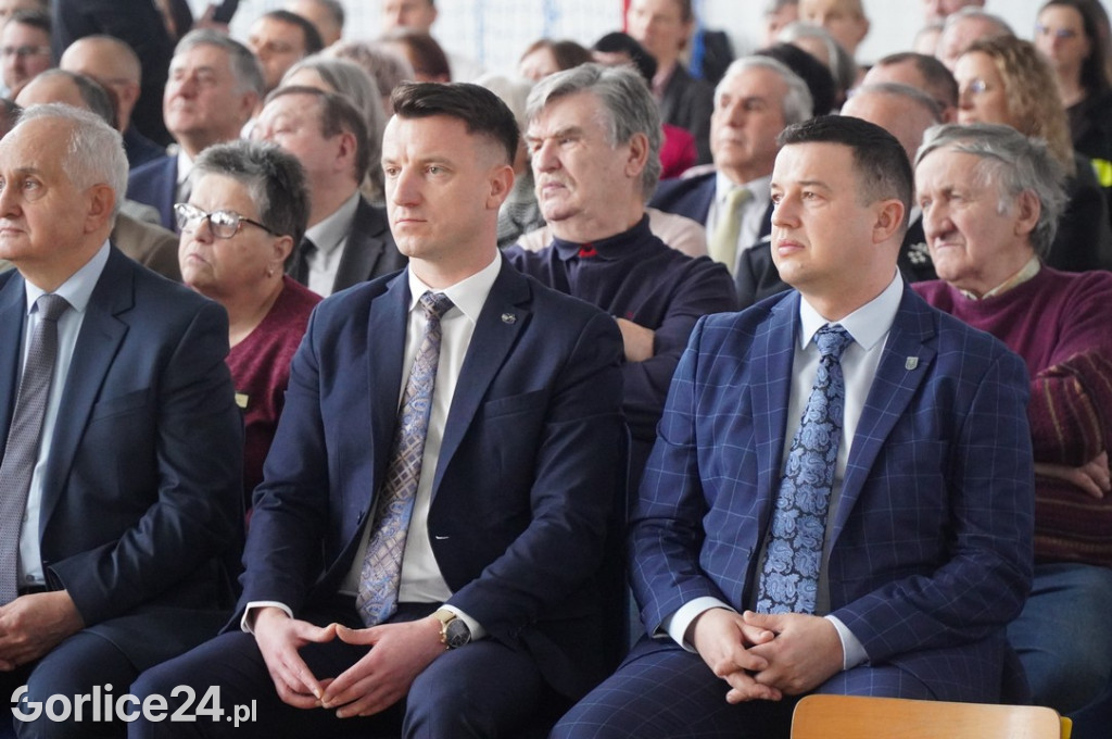 Uroczyste otwarcie hali w Łosiu