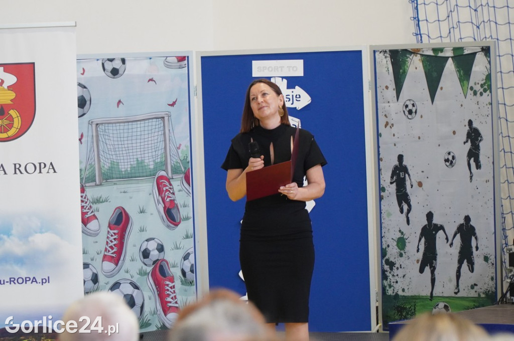 Uroczyste otwarcie hali w Łosiu