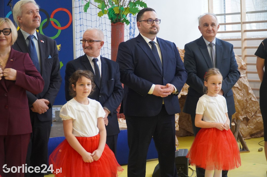 Uroczyste otwarcie hali w Łosiu