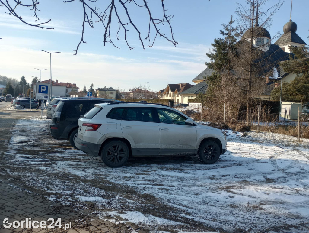 Parking przy szpitalu w Gorlicach