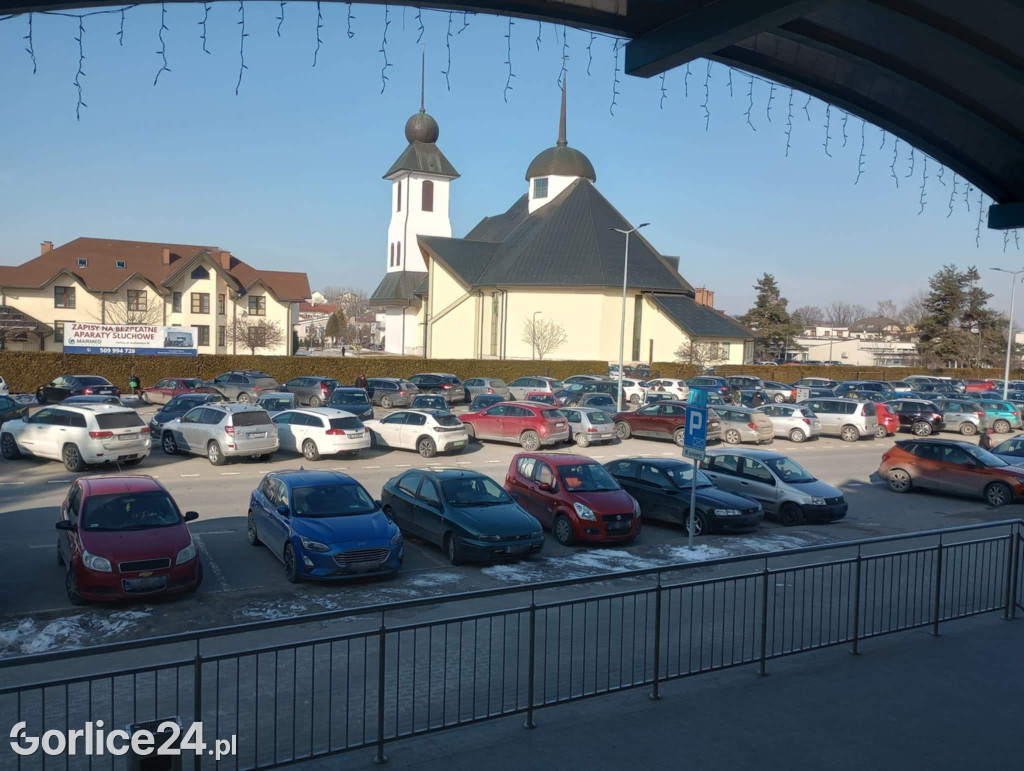 Parking przy szpitalu w Gorlicach