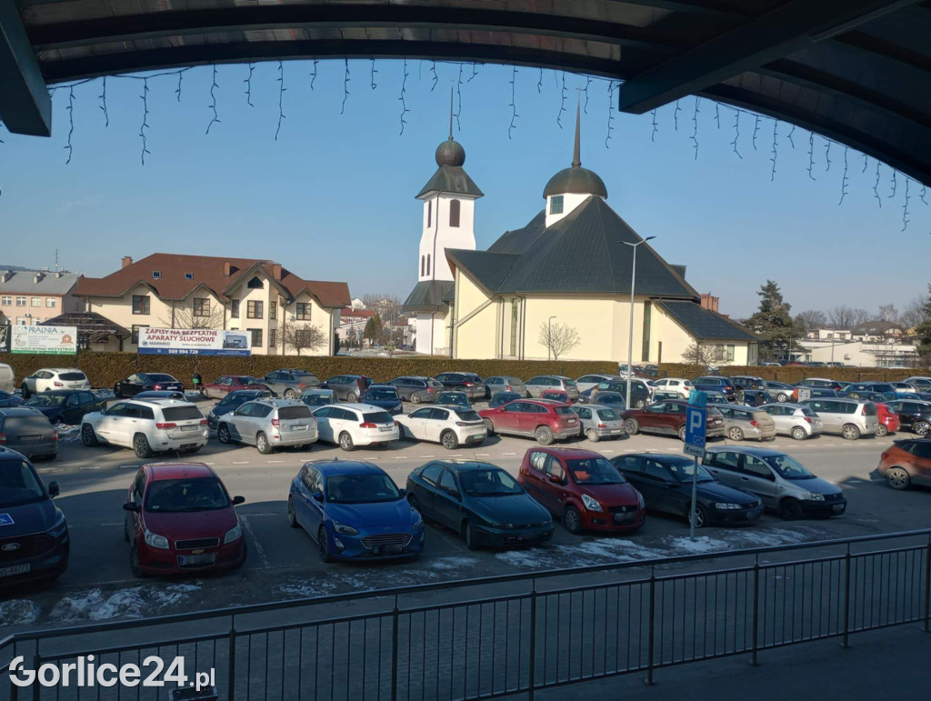 Parking przy szpitalu w Gorlicach