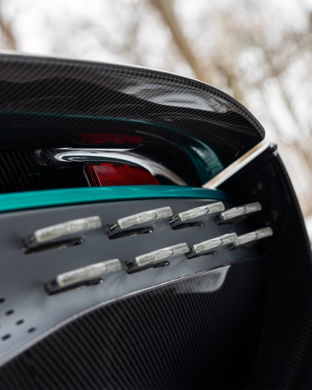 Aston Martin Valhalla