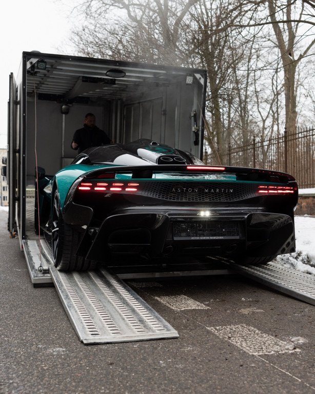 Aston Martin Valhalla