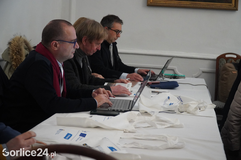 Zjazdu partnerów projektu GOV4PeaCE