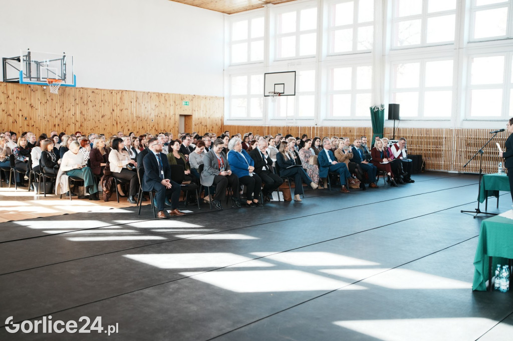 Wiceminister Lubnauer w Szkole Podstawowej nr 4 (03.03)