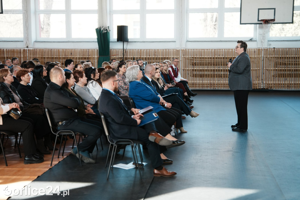 Wiceminister Lubnauer w Szkole Podstawowej nr 4 (03.03)