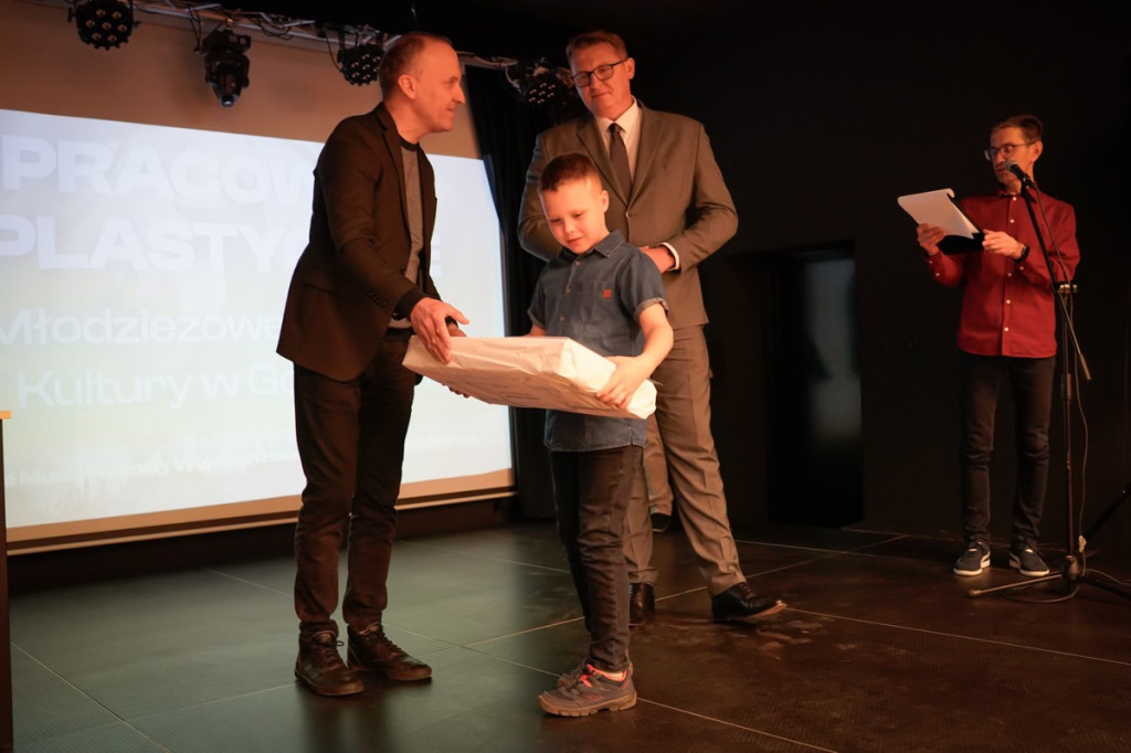 Otwarcie wystawy prac uczestników zajęć w MDK w Gorlicach
