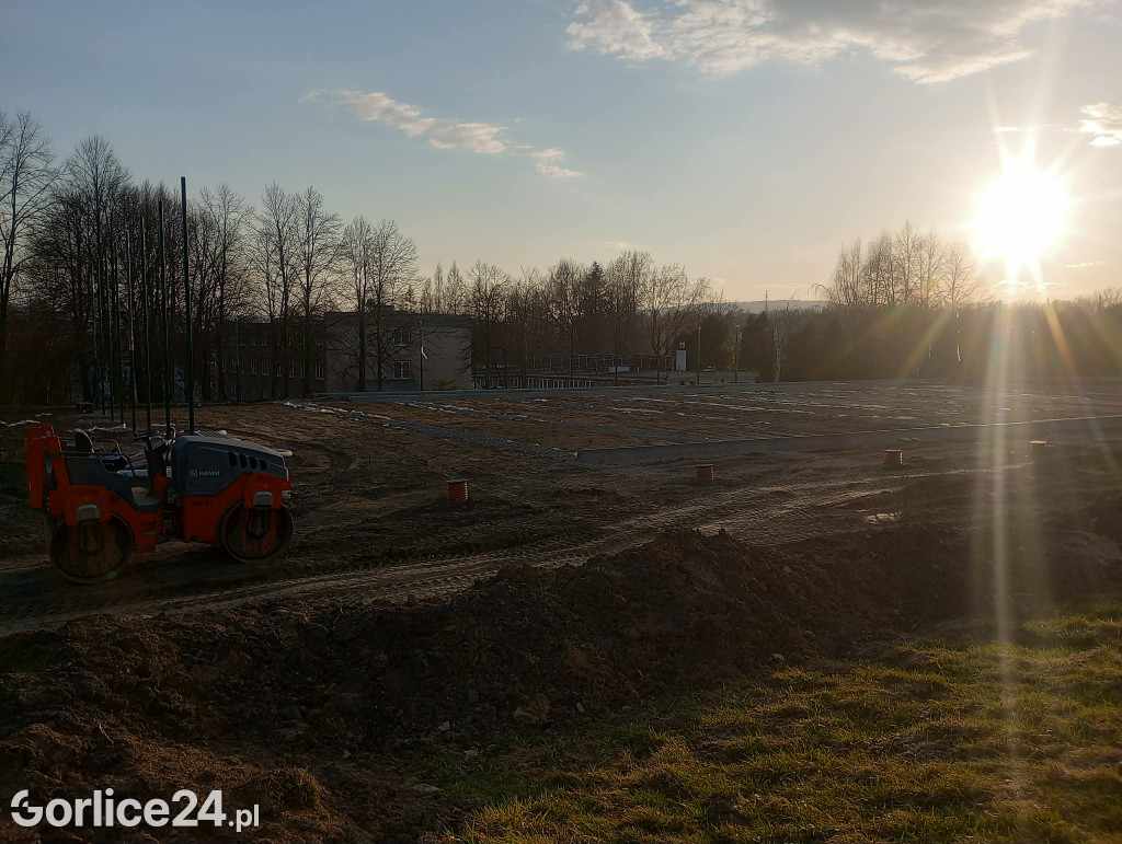 Budowa boisk przy ZS nr 1 w Gorlicach