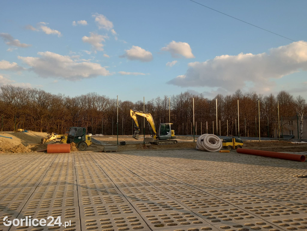 Budowa boisk przy ZS nr 1 w Gorlicach