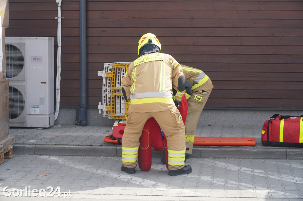 Ćwiczenia strażaków na Jarmarku Pogórzańskim (25.03)