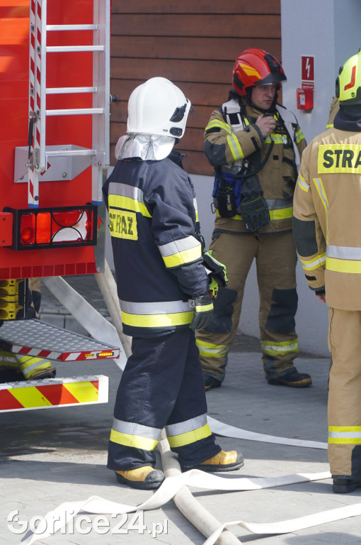 Ćwiczenia strażaków na Jarmarku Pogórzańskim (25.03)