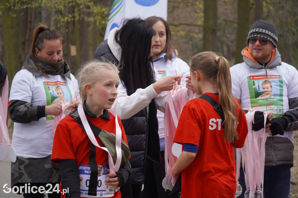 Charytatywna piątka dla Nikoli